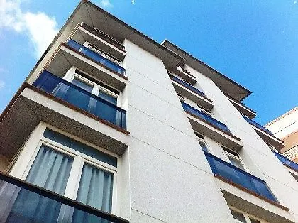 Martribuna Apts 5*, Lloret de Mar